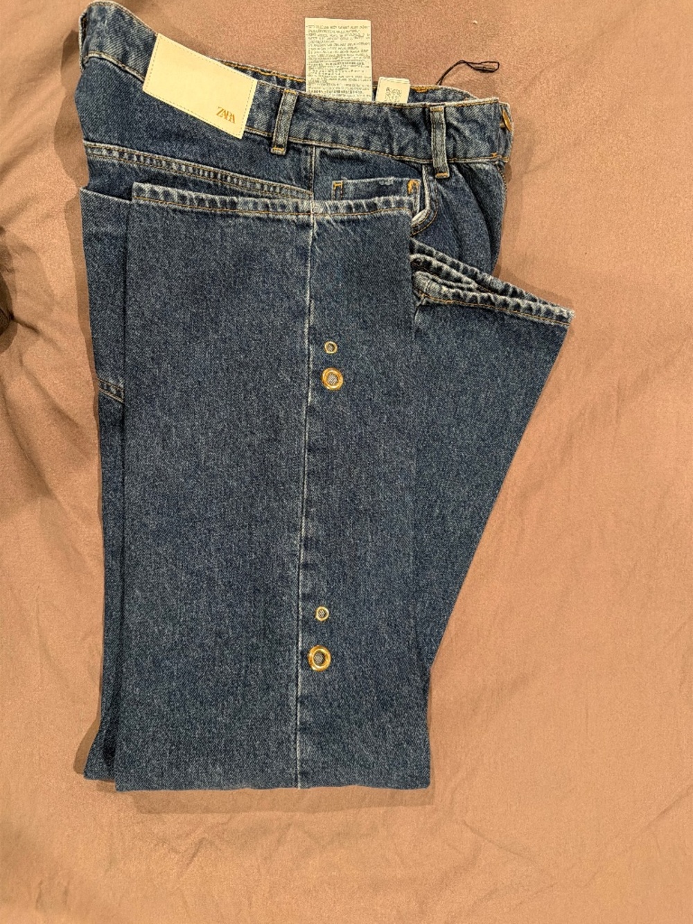 NWOT Zara Straight Leg Jeans Gold Grommet Detail Size 4 / EU 36